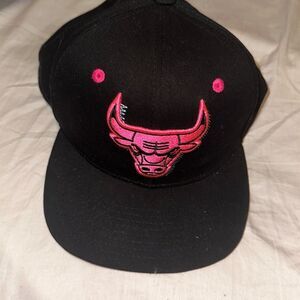 NWT Pink & Black Chicago Bulls Hat